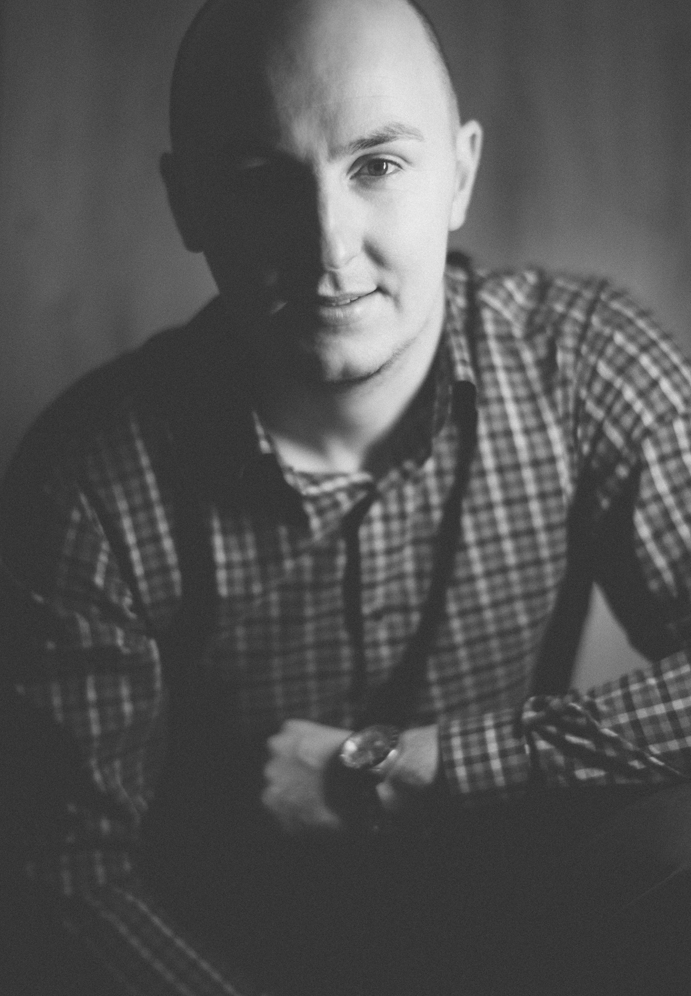 Photographer Ovidiu Lesan